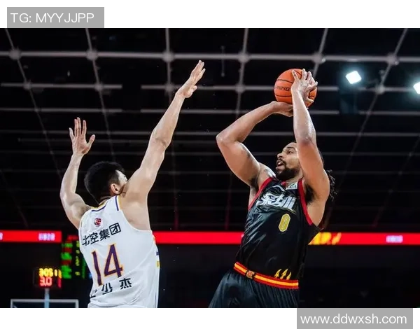 季后赛8进4第二场激战深圳队迎战北京队争夺晋级名额