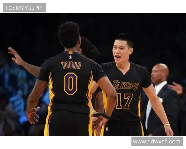 林书豪带领尼克斯对决森林狼展现精彩篮球对抗与个人魅力